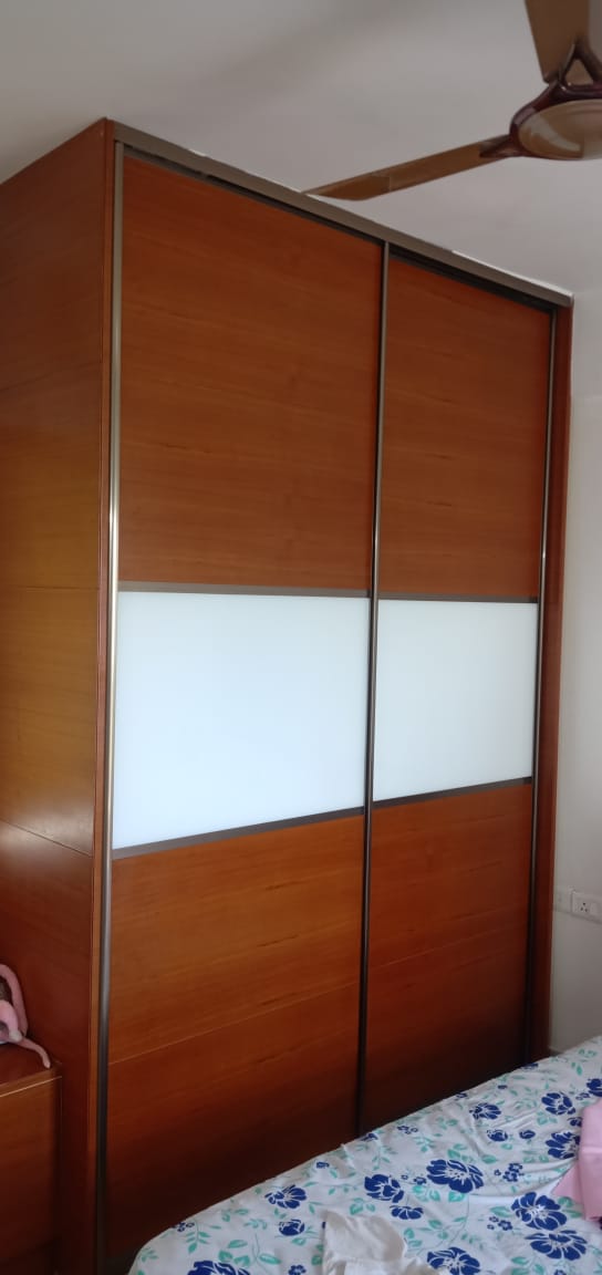 over-1000-designs-for-lacquer-glass-wardrobes-serving-across-gurgaon-gurugram-largest-collection-gallery-of-designs-in-gurgaon-india